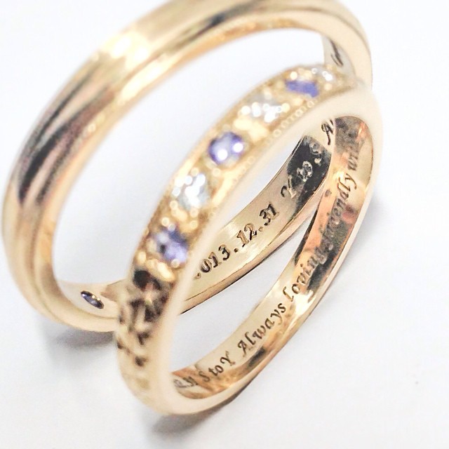 gold wedding rings with engraving Rui & Aguri Fine Jewelry