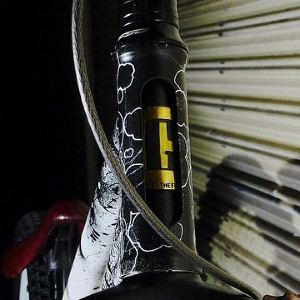 bicycle head badge emblem by Rui & Aguri Fine Jewelry